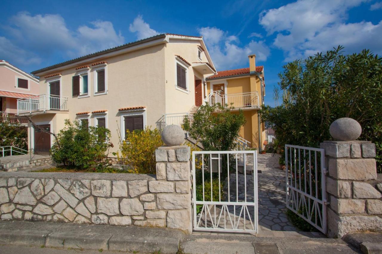 Ferienwohnung Lucia Cres Exterior foto