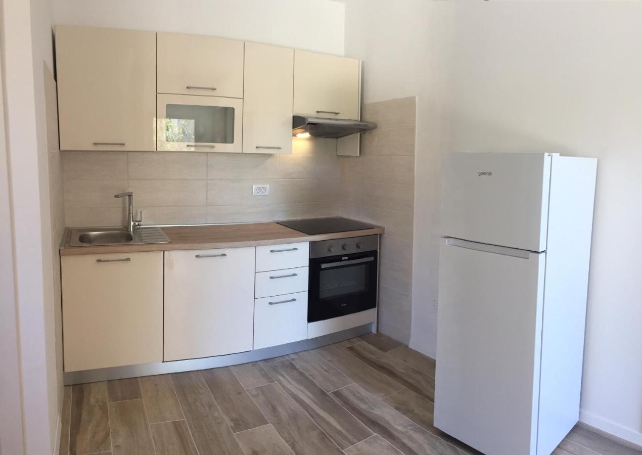 Ferienwohnung Lucia Cres Exterior foto